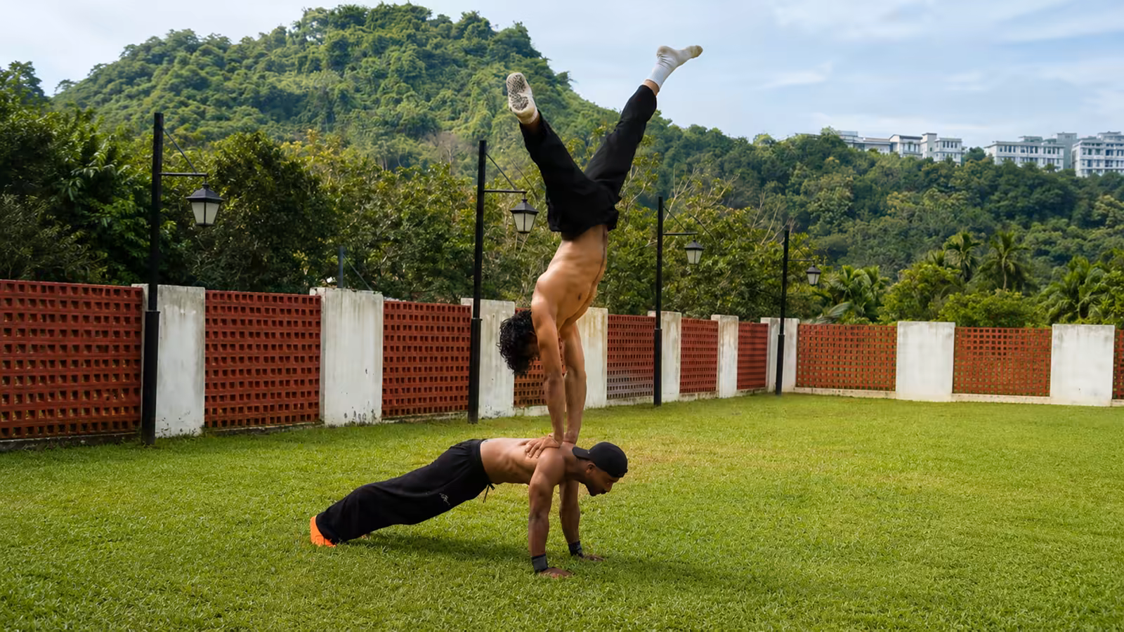 Why Calisthenics Feels Different From the Gym